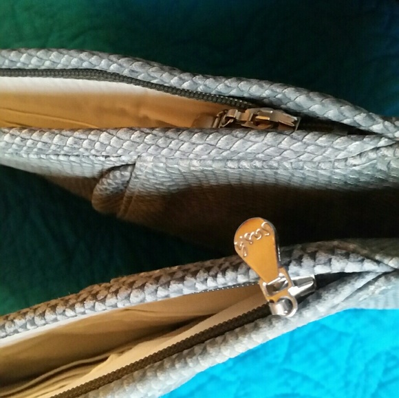 Dragon Handpainted Sash Bag - Picture 5 of 6